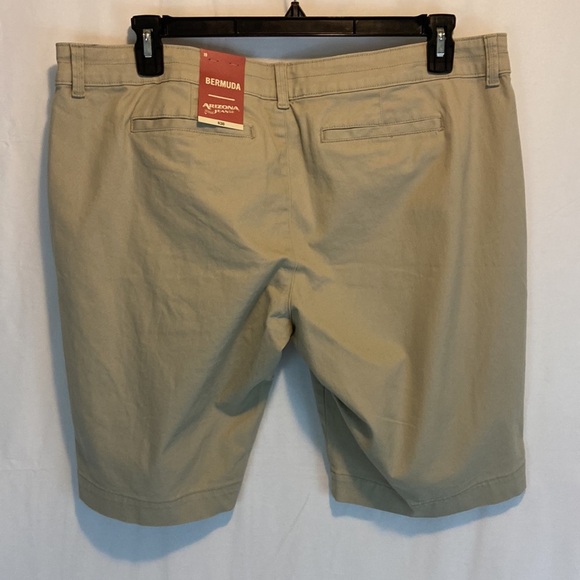 Arizona Jean Co Bermuda Shorts Size 19 - Picture 2 of 6
